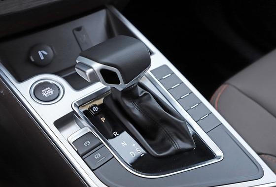 景逸X5新车上市 售8.99-12.29万元 增配智能安全配置