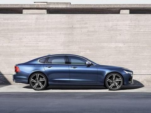 开奔驰宝马说明你有钱，但是开这两个品牌的车，说明你很有品位