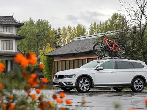 这世界远比想象的宽阔 与2018款蔚揽旅行轿车一起“ 行•找自己”