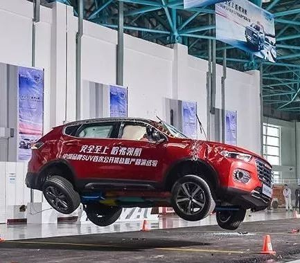 谁说“国民神车”销量冠军地位不保？全新哈弗H6携新款车型强势驾临！