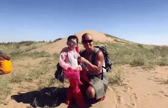 女儿皮肤过敏长疹子,乐嘉为其艾灸,有个懂艾灸