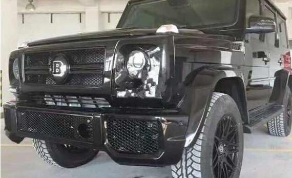 30万越野车被捣鼓成300万豪车，车主很兴奋，可一看车牌却后悔了