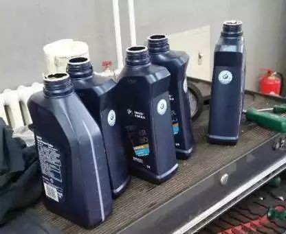 自带机油去保养可以吗？千万别被忽悠了！