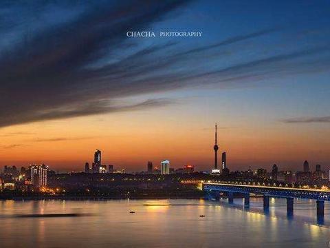 武汉与北京相比,哪个城区面积更大?(同步. 来自