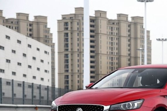 【上市新车】不玩个性靠颜值而生的MG6是你的买菜车吗？