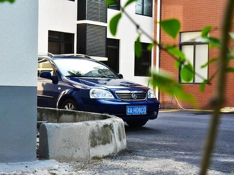 多花1万元多个大屁股，空间秒超同级SUV，这钱花得值！