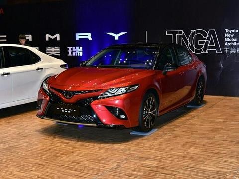 迈腾要受挫！全新凯美瑞即将上市，看外观就赢了