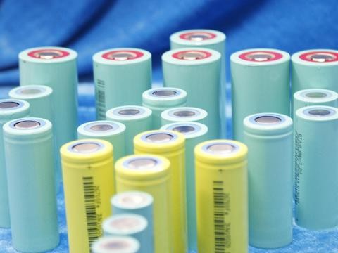 以敬畏之心造电芯 探秘汽车动力电池生产全程