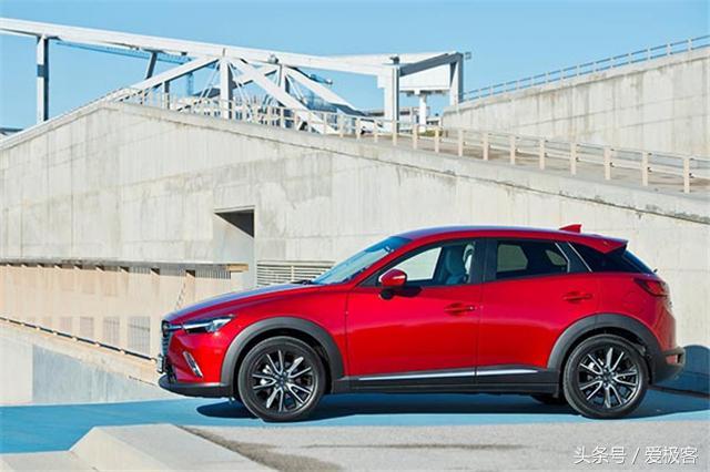 五菱首辆后驱的SUV,最低5.98万!
