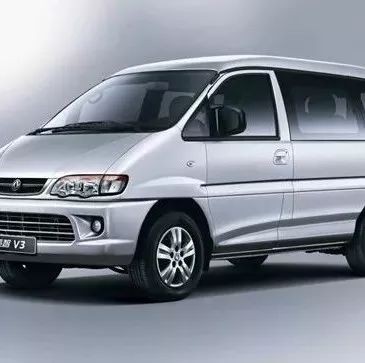 东风风行菱智车型变速箱频繁漏油   厂家更换维修治标不治本