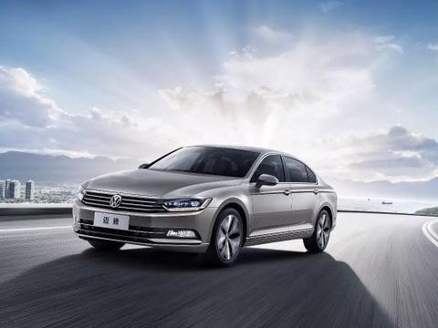 入华10年，销量超130万，获红点设计大奖，雅阁凯美瑞都不是对手