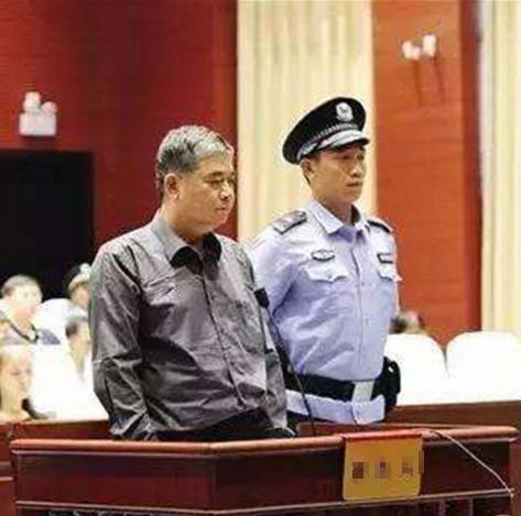 广西首富一次送出20辆奔驰,豪车多却无福消受