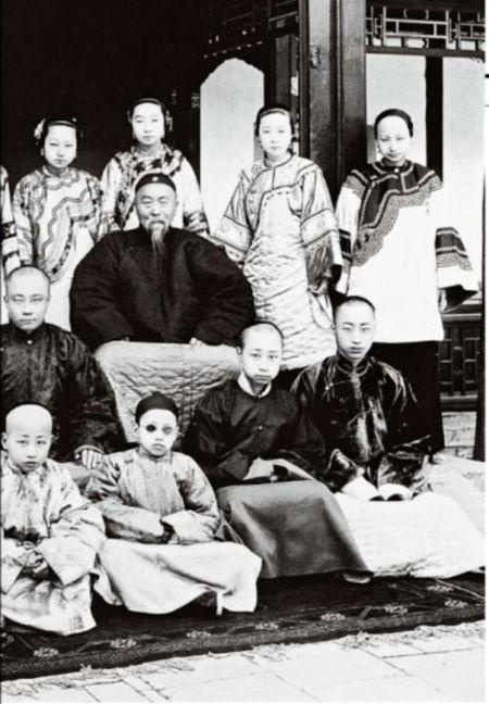 116年前的今天,中兴名臣李鸿章在辛丑条约上签