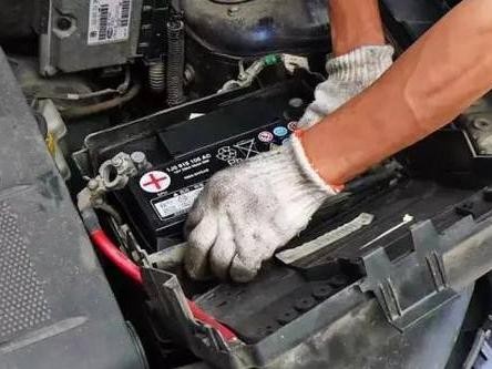 冬季养车最容易落掉这5项，现在看还来得及！