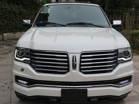 96万元买辆林肯领航员7座全尺寸SUV，朋友不经意捧腹大笑