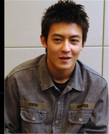新阶奶爸陈冠希变身晒娃狂，当年他相机里那些前任现何在呢？