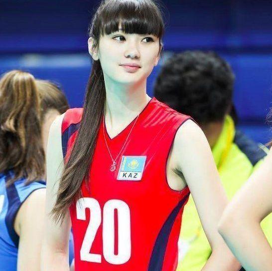 世界女排第一美女到日本发展, 1米2的大长腿, 日本男人尴尬了|女排|美女