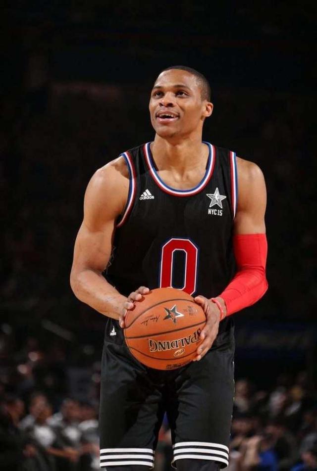 威斯布鲁克? 决胜时刻三罚全失, 全场无防守!