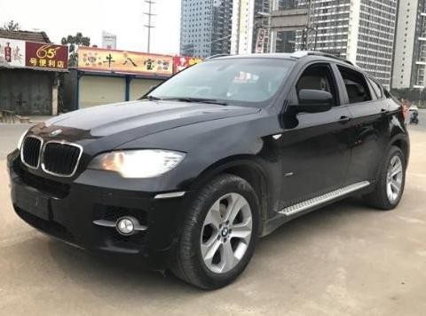 新车落地九十七万现在仅二十八万 开它去相亲 未来丈母娘很开心