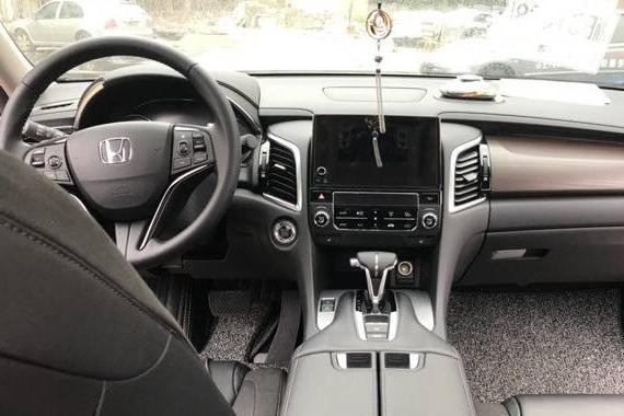 这款本田SUV隔音一流，坐进车内就决定非买不可，但加价让人不爽