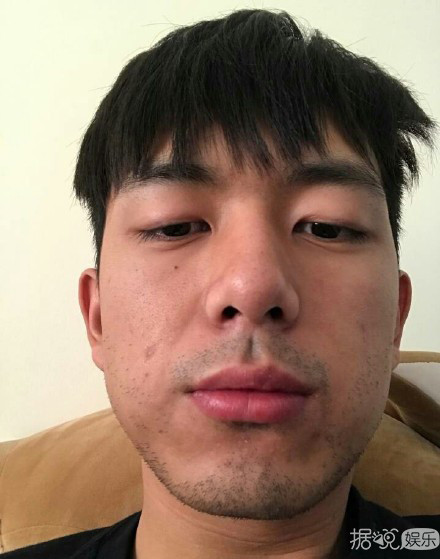 李现晒自拍丑照，工作室看了想打人!这技术比刘昊然、千玺还遭