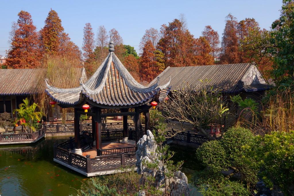 广州有一名园 是四大名园之一 建造它的人是位清代举人!