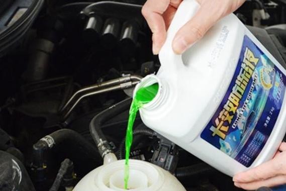 冬季保养不当后果严重，发动机可能爆缸！