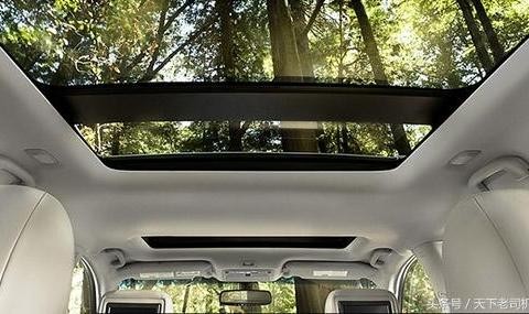买车到底要不要带天窗？！老司机来告诉你汽车带天窗的利与弊！
