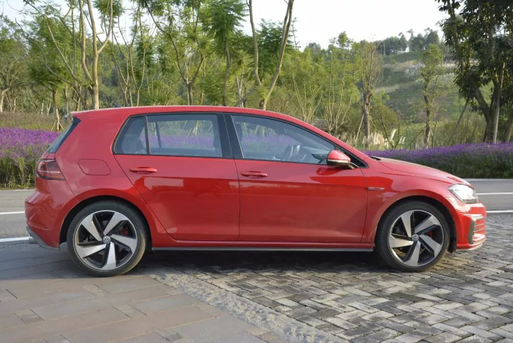 体验2018款高尔夫GTI:就算开去买菜又有何不可?