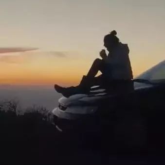 小哥帮女友卖二手车，拍了个神广告（后续）