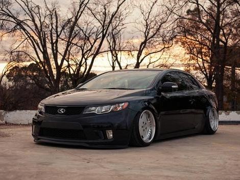 据说它是全球首台起亚速迈气动改装