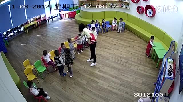 携程托幼所孩子被虐家长：没想到教师会在录像下做过分的事情