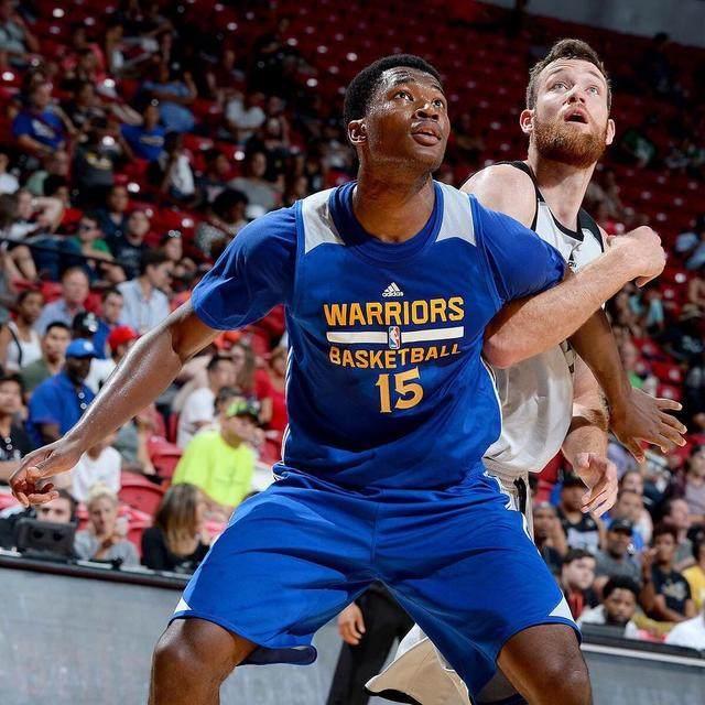 2米29,2米25,2米24,臂展怪金州勇士队!