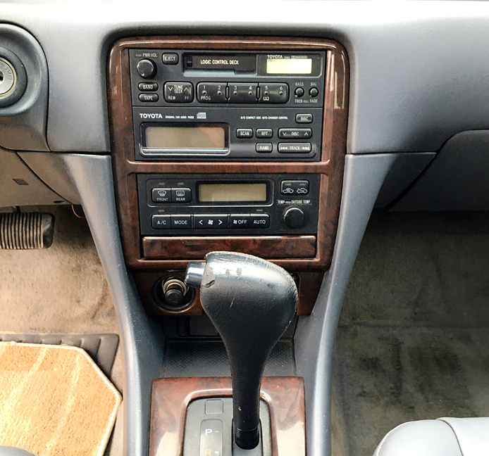 18年车龄的老丰田,20万公里还能开,车主说想当