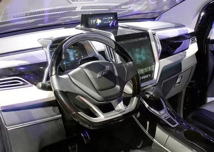 品牌艾康尼克MPV或定价60万 和丰田埃尔法抢