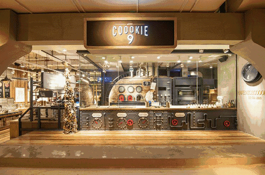 华中首家购物艺术中心光谷K11开幕 物业更好