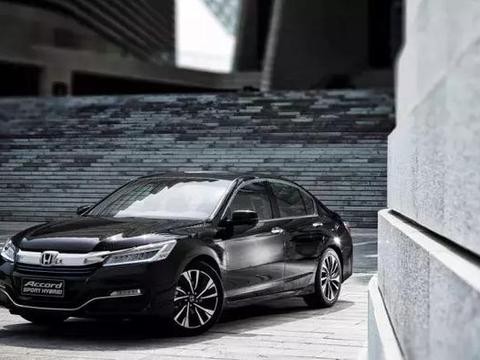 日系最热卖的B级车 全球销量突破2000万辆 一箱油续航2110.2公里