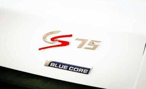 这款已经上市3年的老神车, 依然在最险恶的SUV市场“砍瓜切菜”