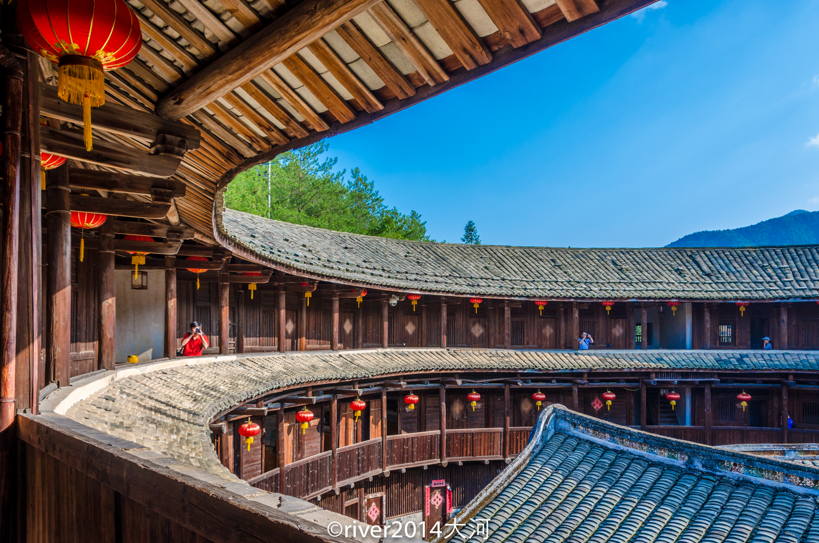 永定土楼云水谣哪个好玩 八大菜系特点与代表美食