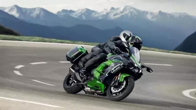 机械增压旅行车川崎ninja h2 sx,米兰车展发布