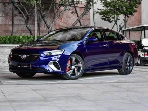 高颜值轿跑，2.0T+9AT，6秒破百，卖18万够资格叫板奔驰C吗？