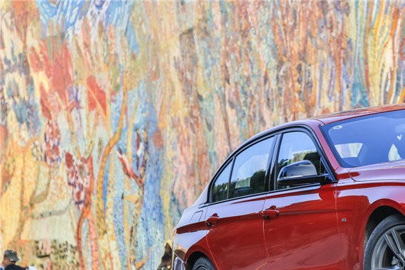 开着新3系在3D路况进行freestyle的自由试驾是怎样一种体验？