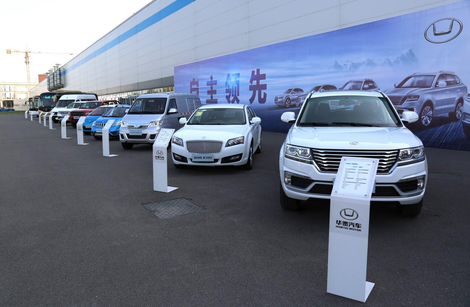 新能源比燃油车更厉害?它是研发生产出国内第一款纯电动SUV