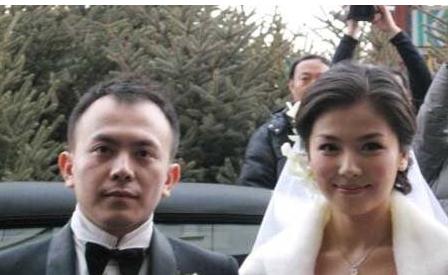 演员刘涛为啥能买的起飞机？嫁给了一个好老公，如今遇到了麻烦！