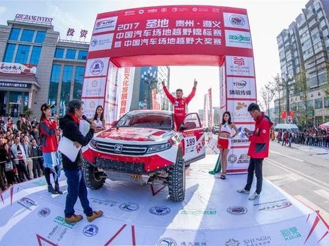 过泥坑、走烂路，众泰T600越野车队表现最为神勇