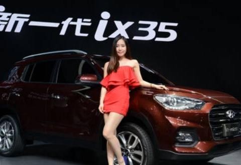 现代越野车碰到小皮卡，ix35车主郁闷：现代车就这质量？