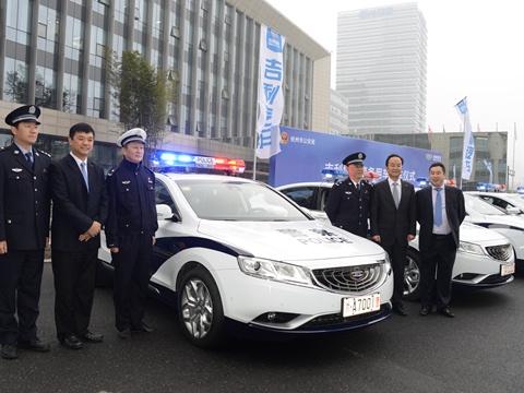 最美现代车主 e065-fynstfh3053833.jpg