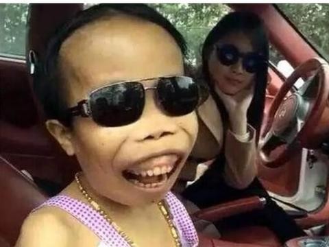 因为丑和被喷出名！开法拉利，兰博基尼，豪车美女一样都不差！