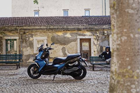 宝马大踏板入门级下探 推出2018款宝马C400 