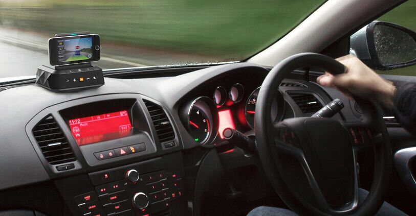 角逐无线充电领域!JBL Smartbase智能车载蓝